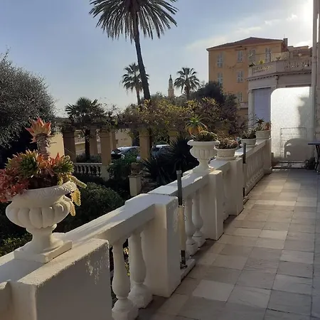 Loft Bellevue - Seaview - Wifi Мантон
